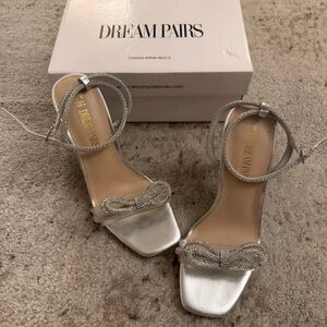 Dream Pairs Silver Heeled Sandals with Bow